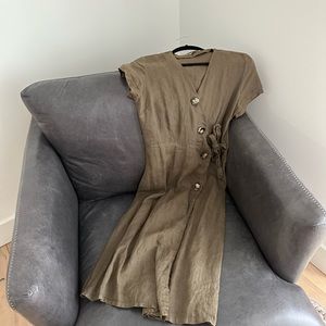 Linen olive midi dress!
